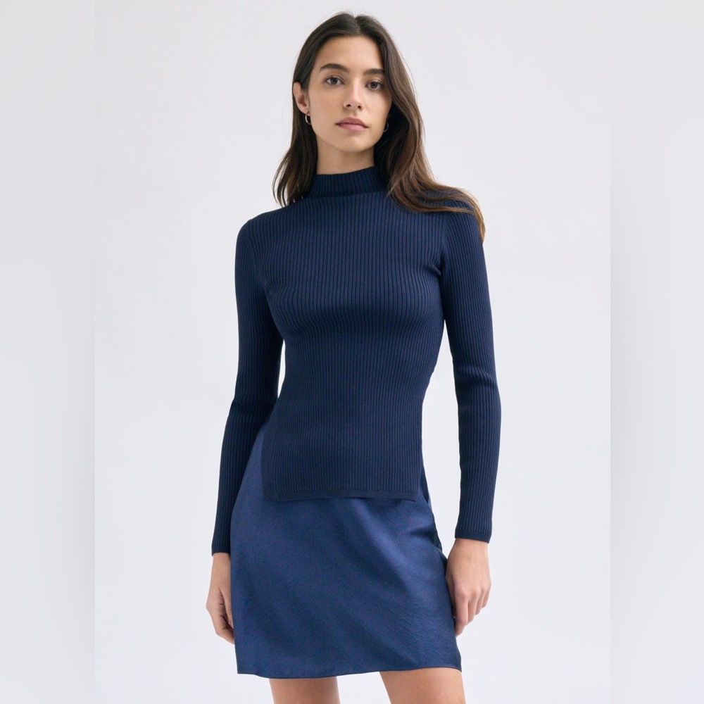 Aritzia Babaton Midnight Blue Satin Skirt